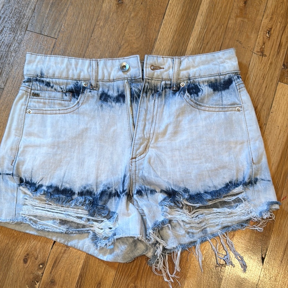 Tractr BLU sz 26 Stylish Blue Denim Women's Shorts
